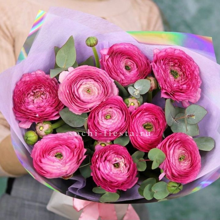 Ранункулюсы с эвкалиптом №2 в Волжские