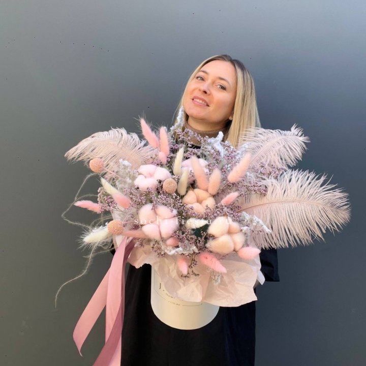 Авторский бокс с сухоцветами в Волжские