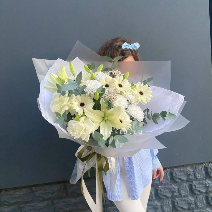 Букет с лилией и герберой в Волжские