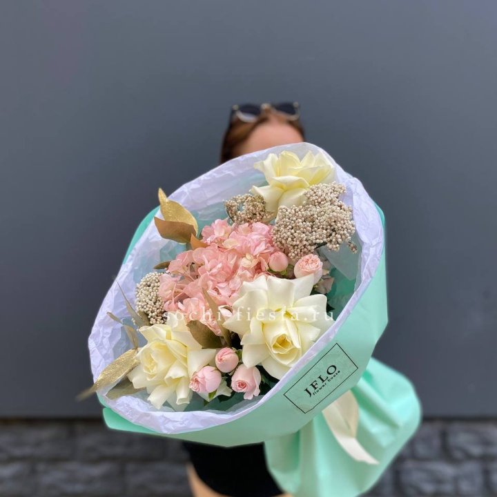 Букет "Белые ночи" в Волжские