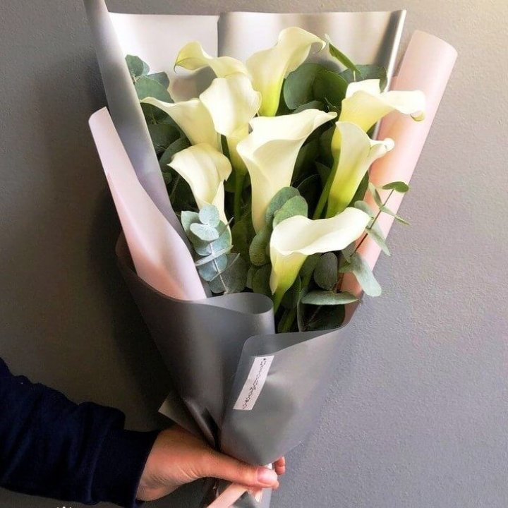 Каллы с эвкалиптом в Волжские