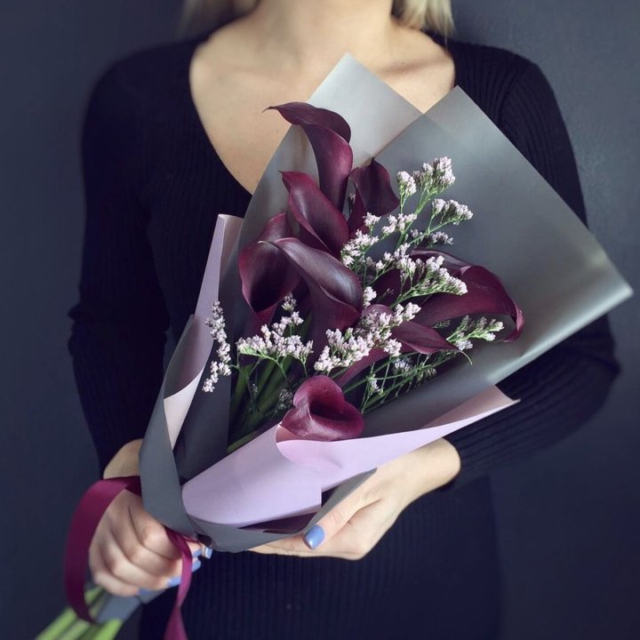 Букет фиолетовых калл в Волжские