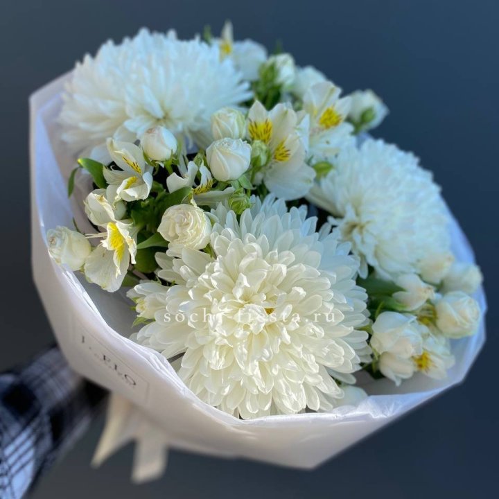 Букет из хризантем "Миранда" в Волжские