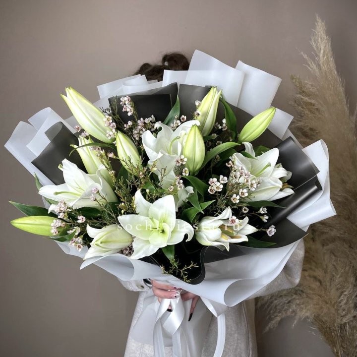 Букет лилий Снежная королева в Волжские