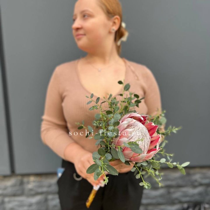 Свадебный букет "Протея" в Волжские