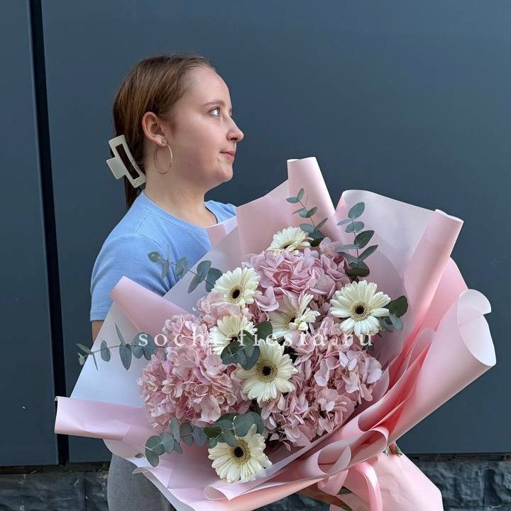 Букет "Знак любви" в Волжские