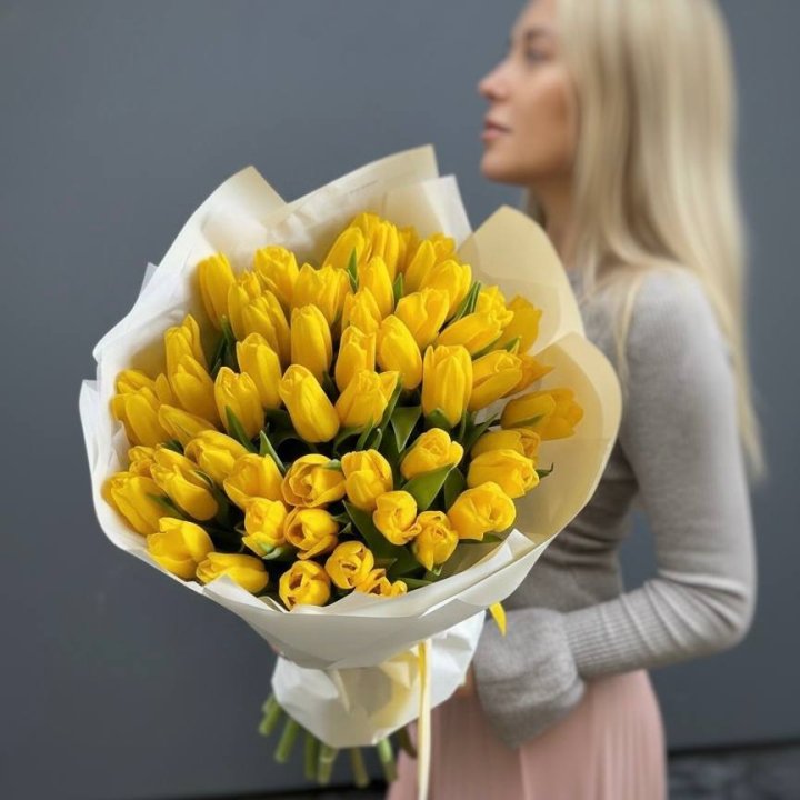 51 желтый тюльпан в Волжские