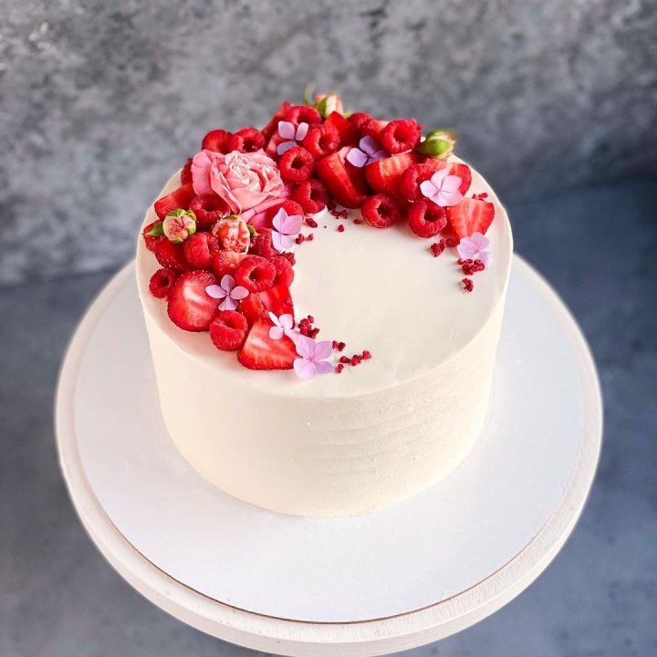 Торт "Малина" в Волжские