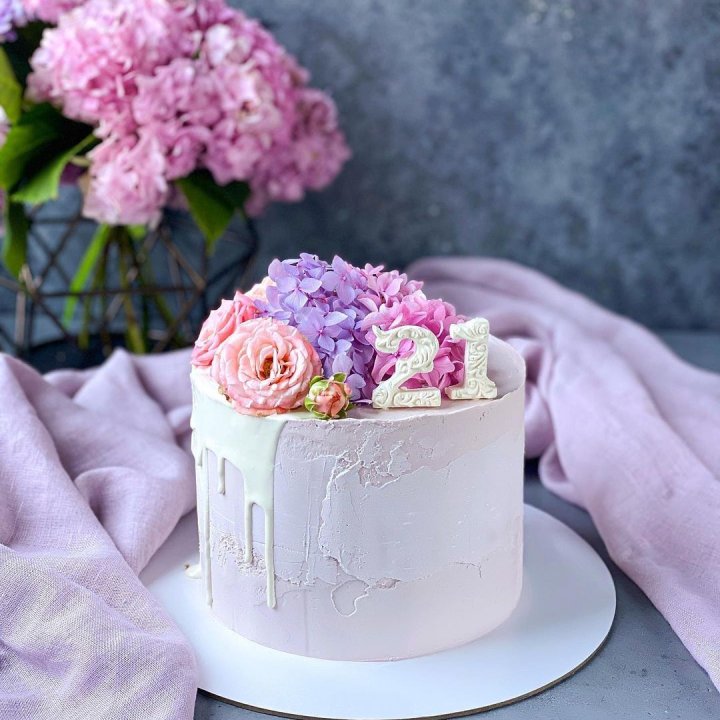 Торт с цифрой в Волжские