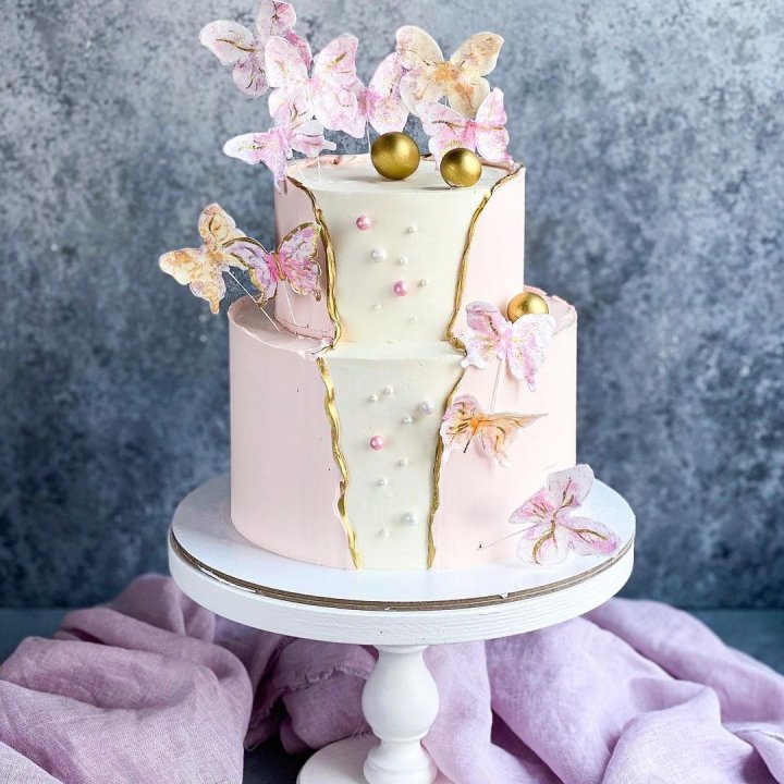 Торт "Бабочки в животе" в Волжские