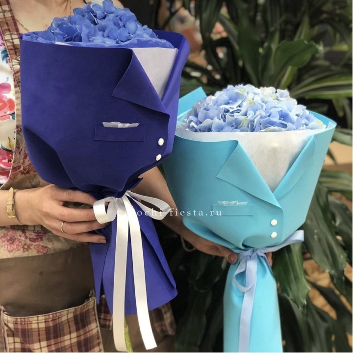 Букет с гортензией с пиджаком в Волжские
