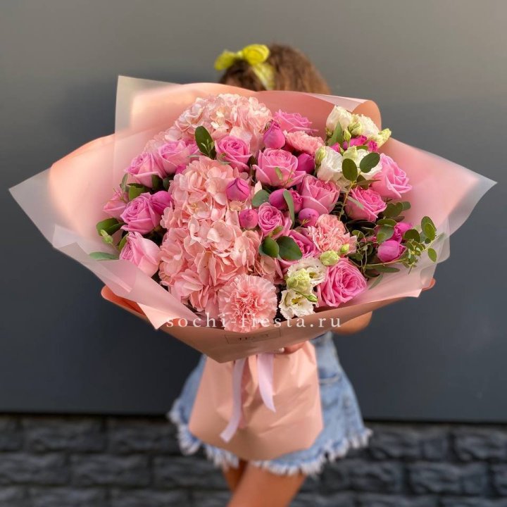 Авторский букет "Восторг" в Волжские