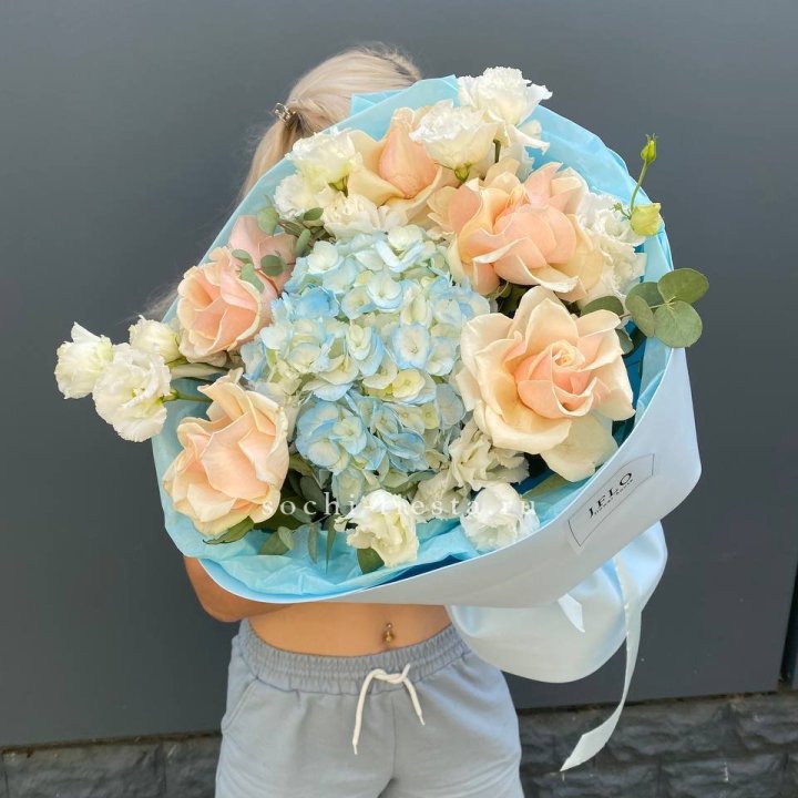 Сборный букет "Голубой закат" в Волжские