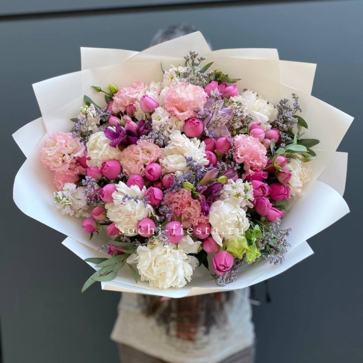 Дизайнерский букет №10 в Волжские