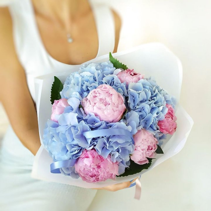 Гортензия и Пионы в Волжские