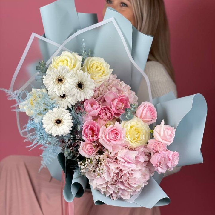 Дизайнерский букет "Адель" в Волжские