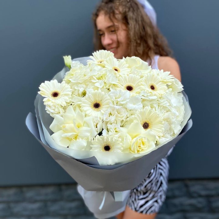  Букет "Вайт люксур" в Волжские