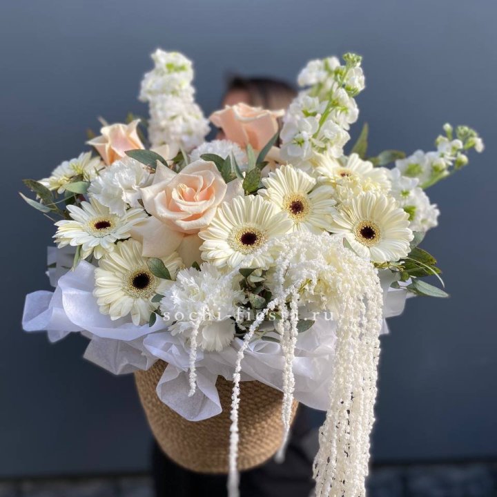 Цветы в джутовом кашпо "Валери" в Волжские