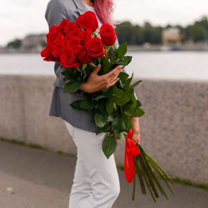 15 метровых голландских роз в Волжские