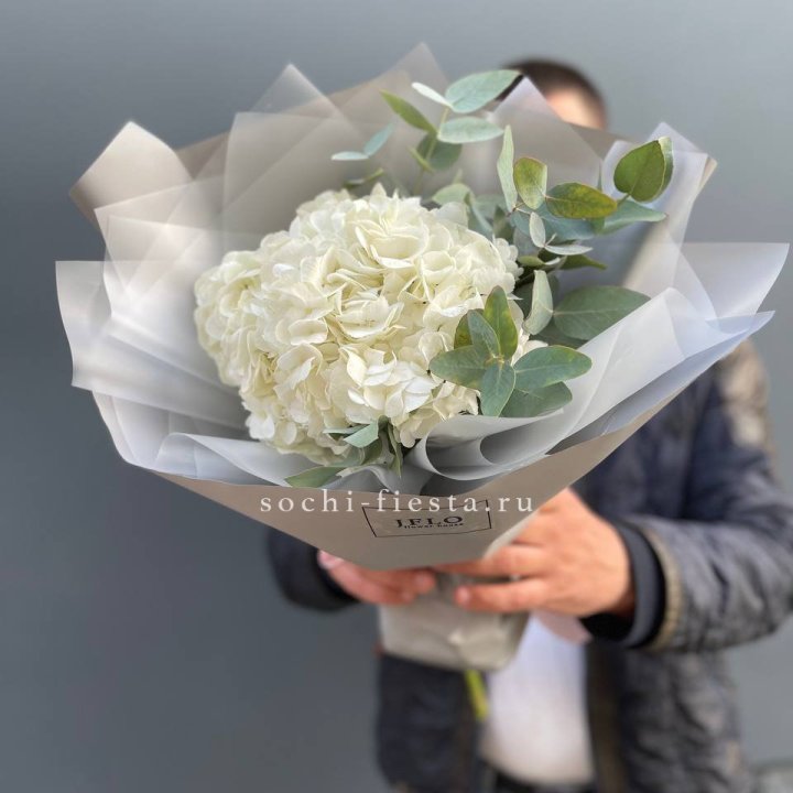  Букет  из белой гортензии в Волжские