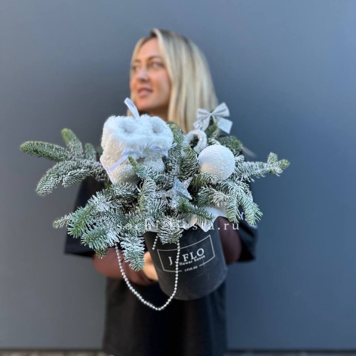 Новогодний бокс "Ботс вайт" в Волжские