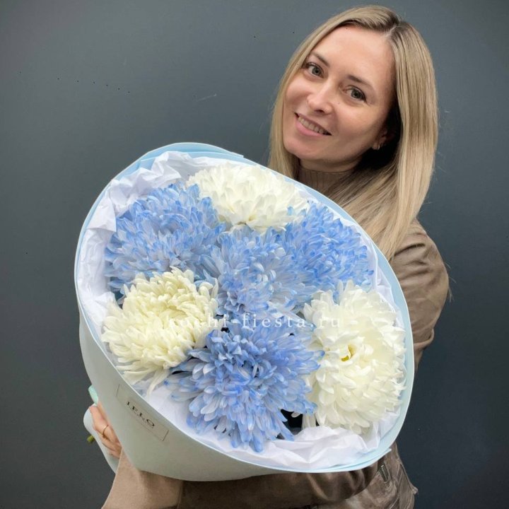 Букет из 7 хризантем  в Волжские