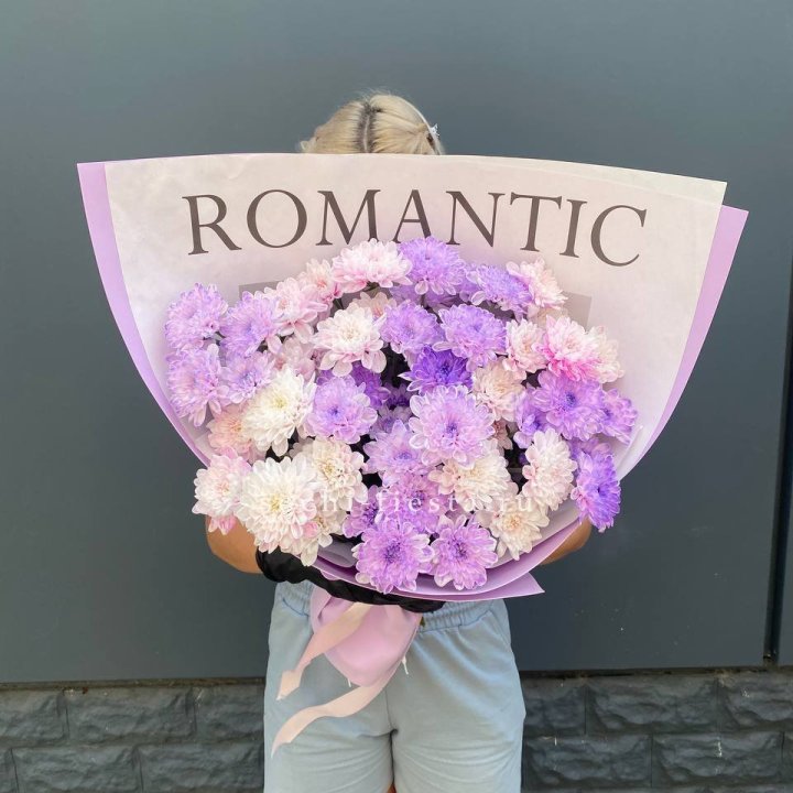 Букет сиреневых хризантем в Волжские