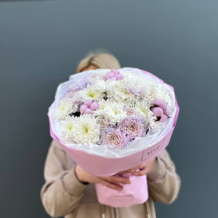 7 нежных хризантем в Волжские