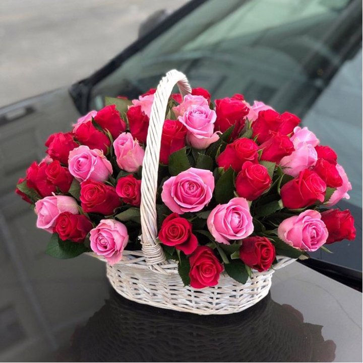 Корзина с розами  в Волжские