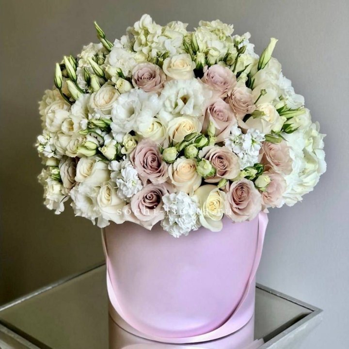 Цветочный бокс "Бриджит" в Волжские