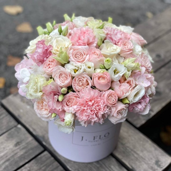 Цветочный бокс "Люксур" в Волжские