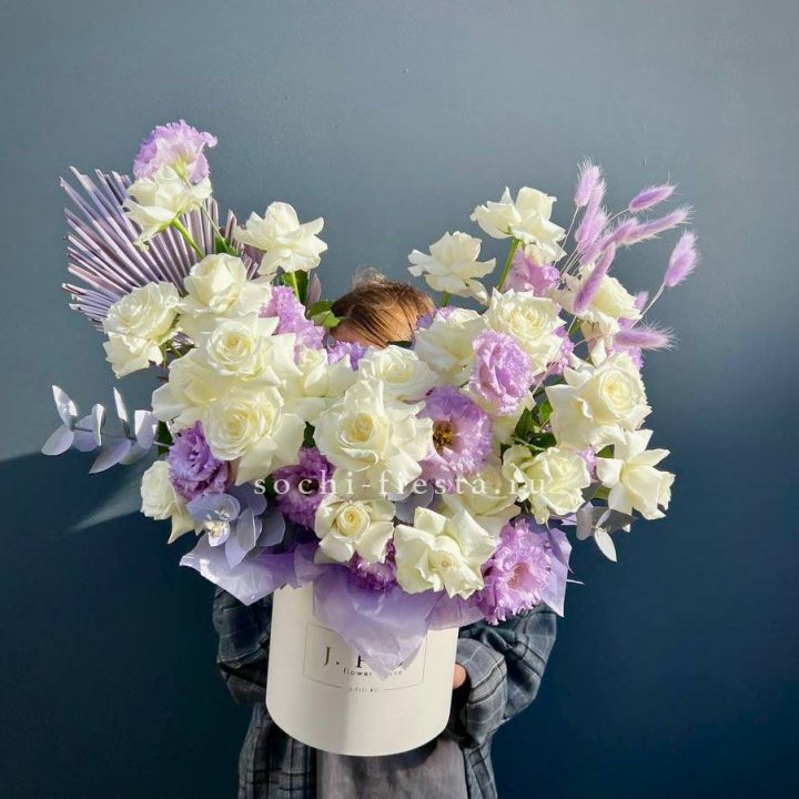 Цветочный бокс "Изабель" в Волжские