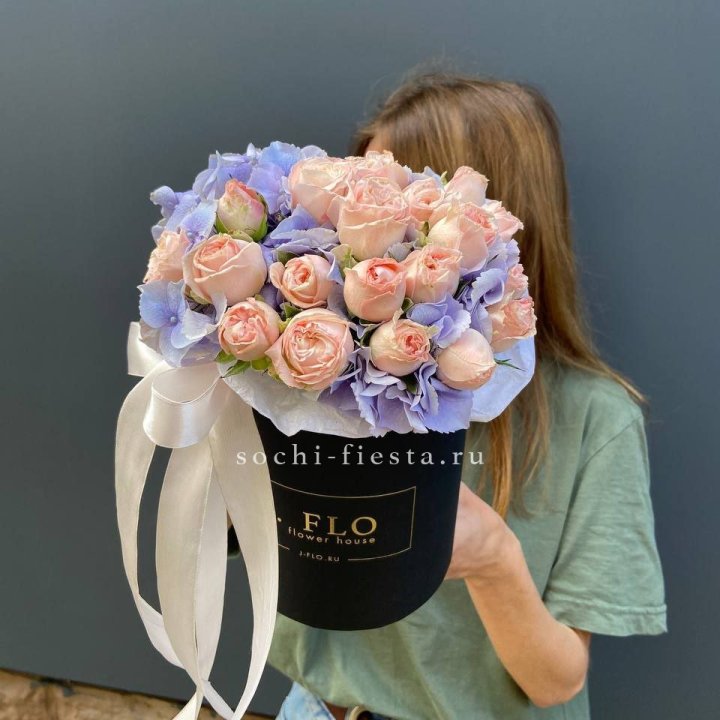 Бокс бомбастик и гортензия в Волжские