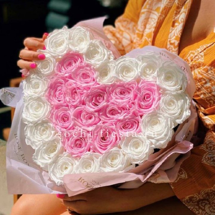 Бокс сердце с розами №2 в Волжские