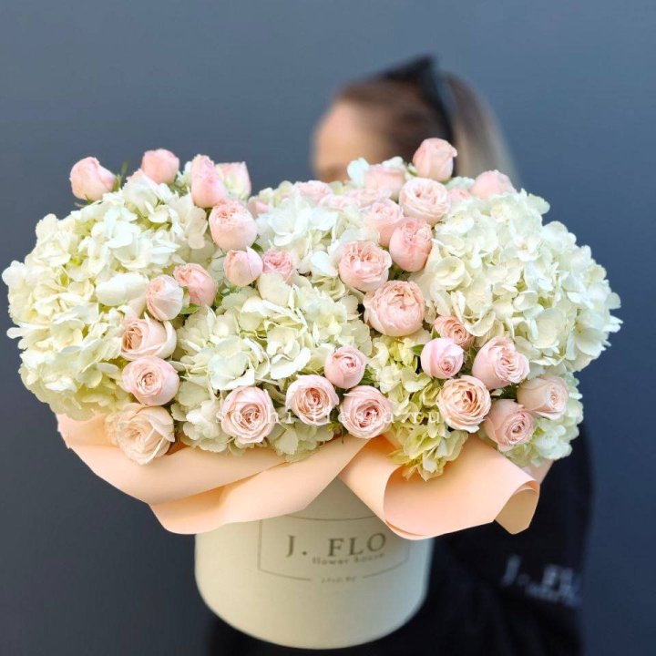 Дизайнерский бокс "Изабелла" в Волжские