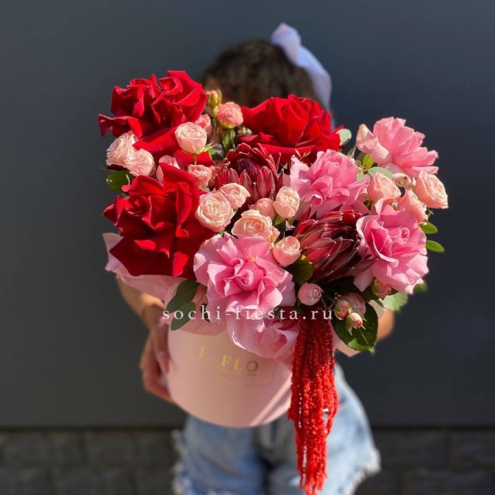 Дизайнерский цилиндр "Густо" в Волжские