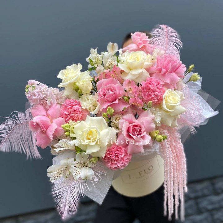 Дизайнерский бокс "Ловели" в Волжские