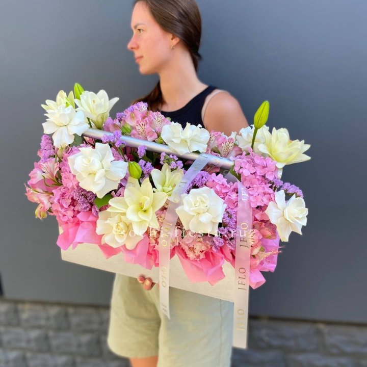 Большой бокс розовый в Волжские