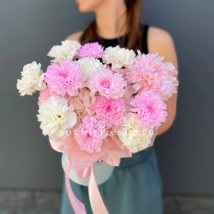 Коробка с цветами "Фиона" в Волжские