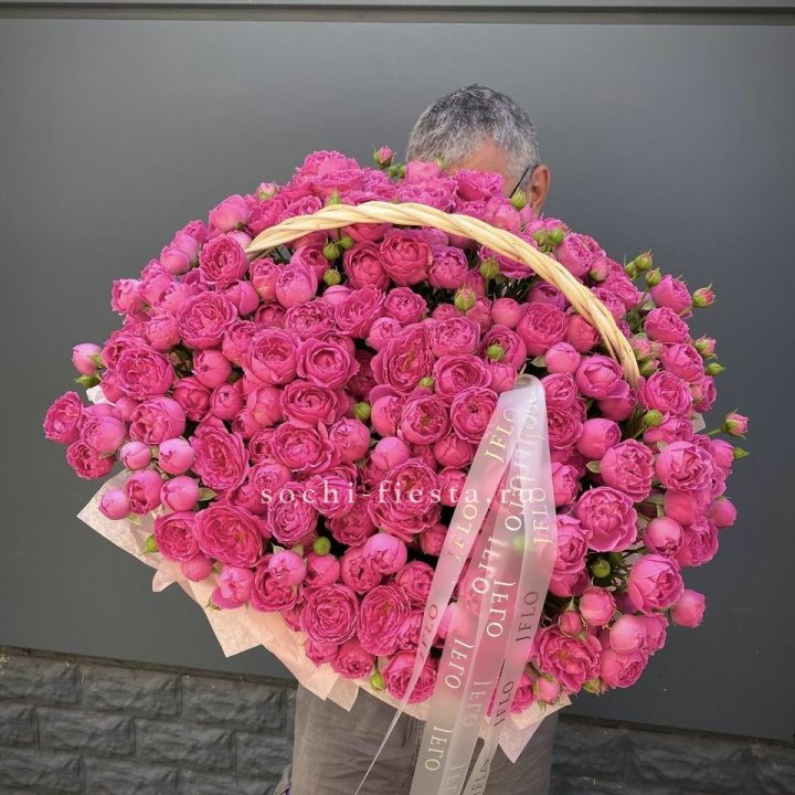 Корзина роз Мисти Баблс 151 в Волжские