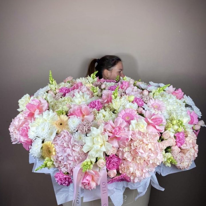 Корзина цветов «Рандеву» в Волжские