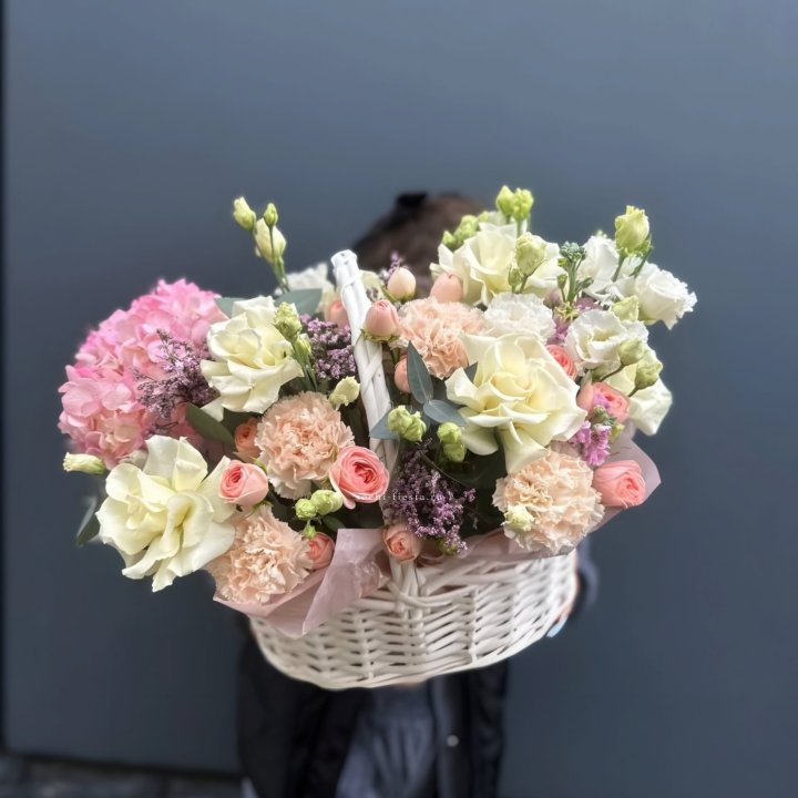Цветочная корзина "Софтнес" в Волжские