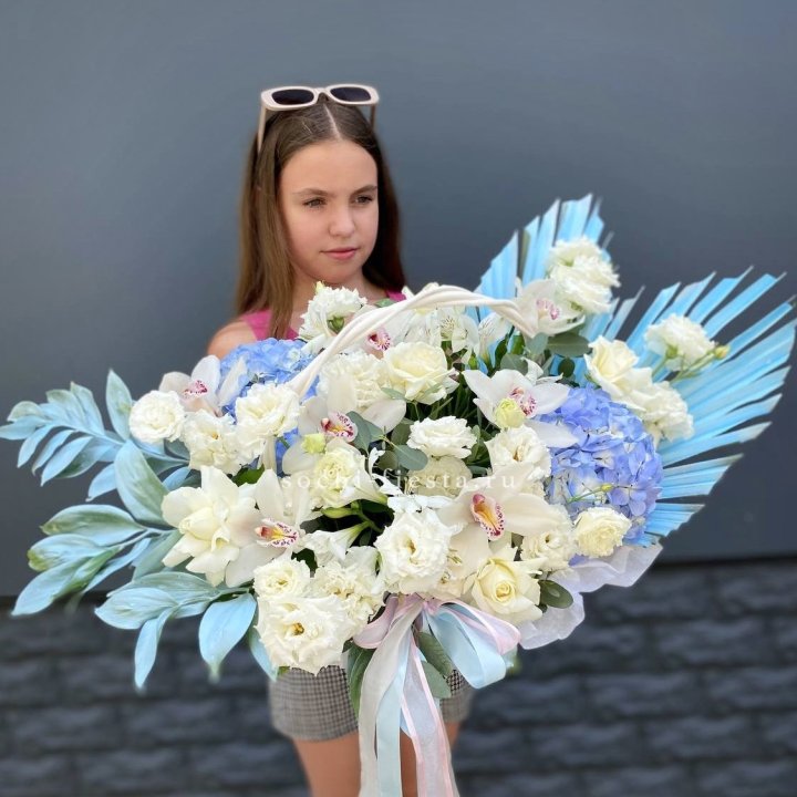 Цветочная корзина "Блю винч" в Волжские