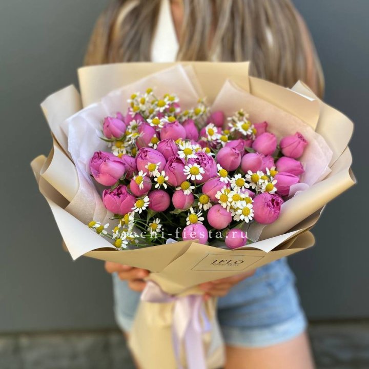 Дуобукет мисти с ромашками  в Волжские