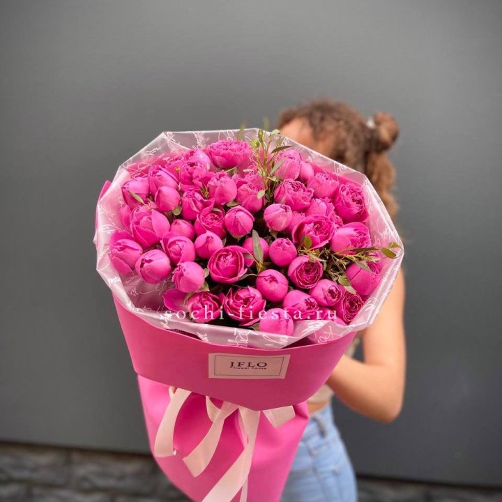 Кустовые розы букет Мисти Баблс в Волжские