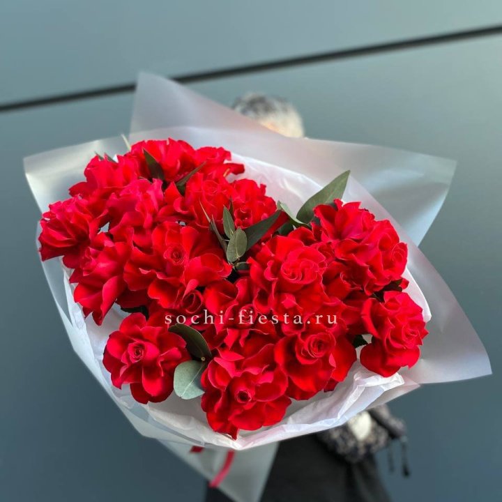 21 Красная французская роза в Волжские