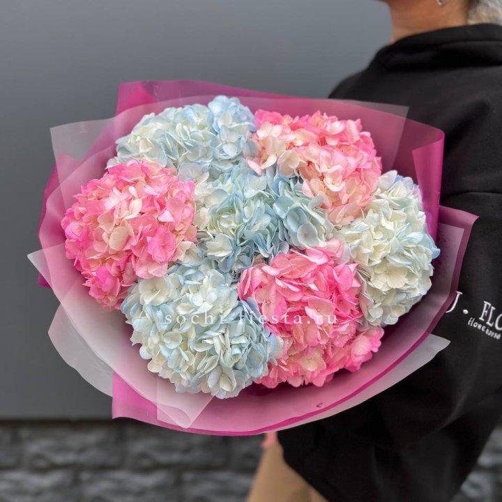 Букет гортензий "Тоника №2" в Волжские
