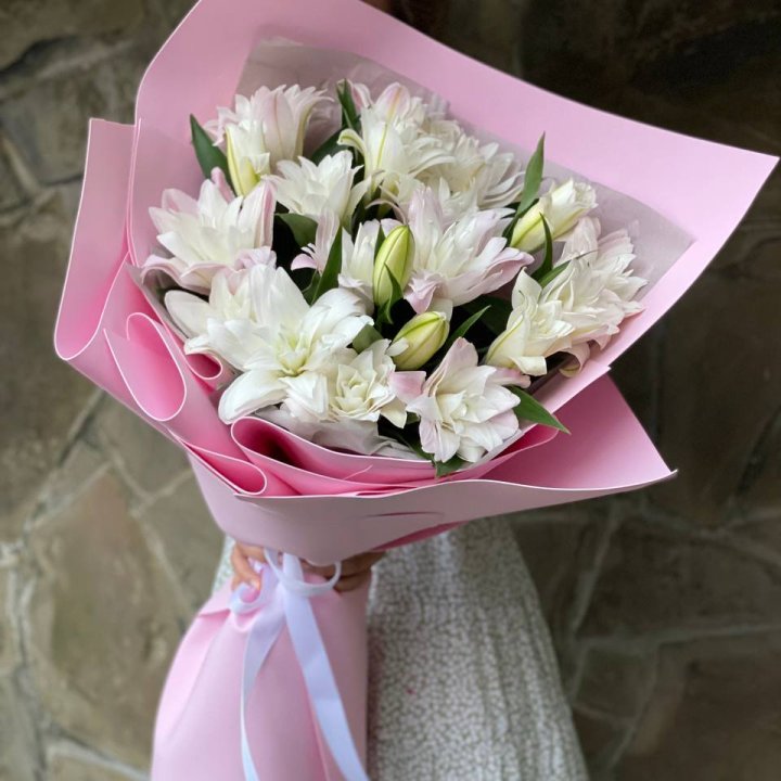 Букет пионовидных лилий №1 в Волжские