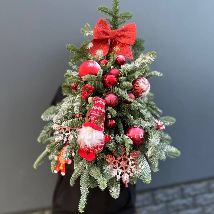 Новогодняя елочка "Ред" в Волжские