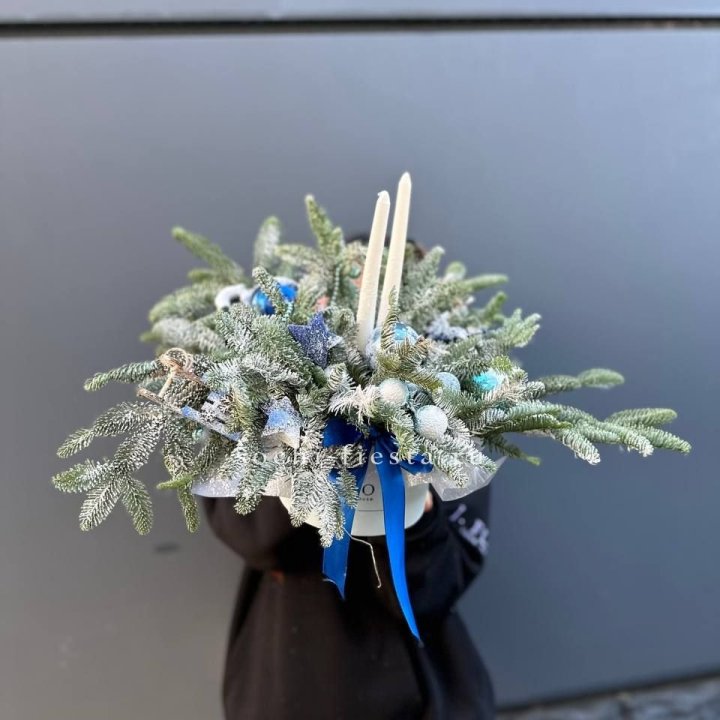 Новогодняя композиция в коробке  в Волжские